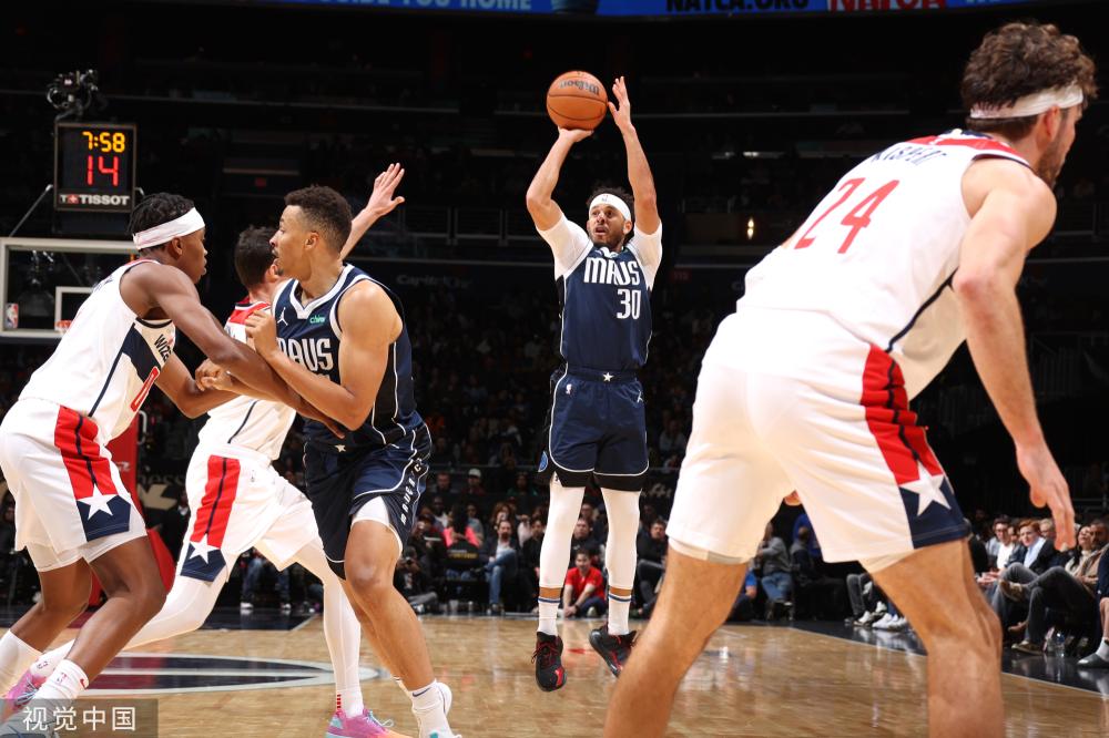 在社交媒体 在社交媒体